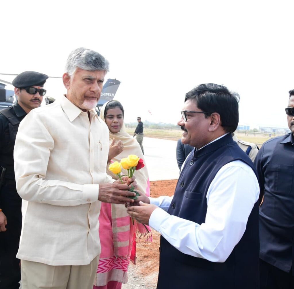 గుంటూరులో తెలుగు మహాసభలు.. పాల్గొన్న సీఎం చంద్రబాబు