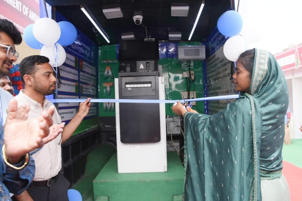 సరస్‌కు కళల కాంతి