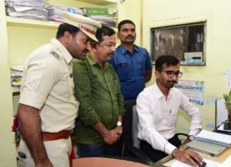 కలెక్టర్ సడెన్ ఎంట్రీ… అధికారుల్లో కదలిక